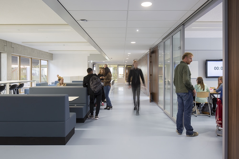 18 melanchton berkroden berkel en rodenrijs school spring architecten interieur gang bewerkt